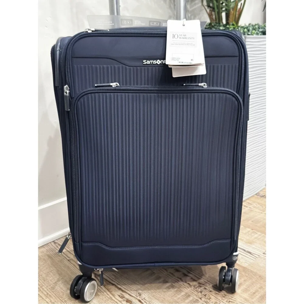 Samsonite Deep Navy Spinner Carry-On Silhouette 18 Softside Suitcase travel bag